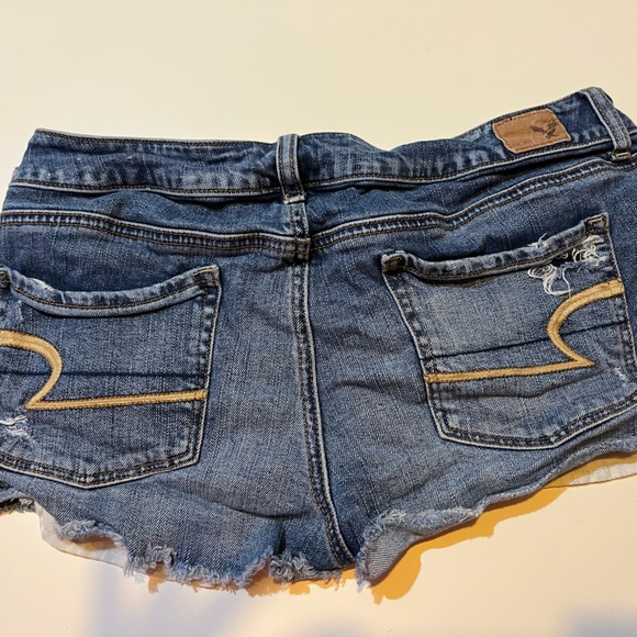 Shorts - Picture 3 of 7